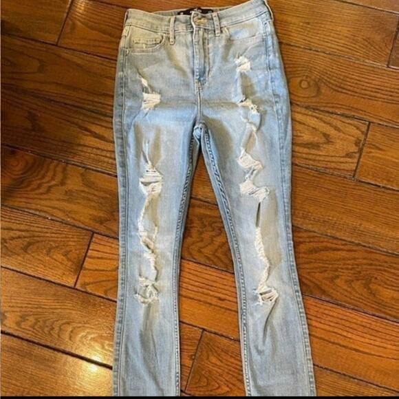 HOLLISTER CALIFORNIA CURVY HIGH-RISE SUPER SKINNY CLASSIC STRETCH W24 L30 - Picture 1 of 3